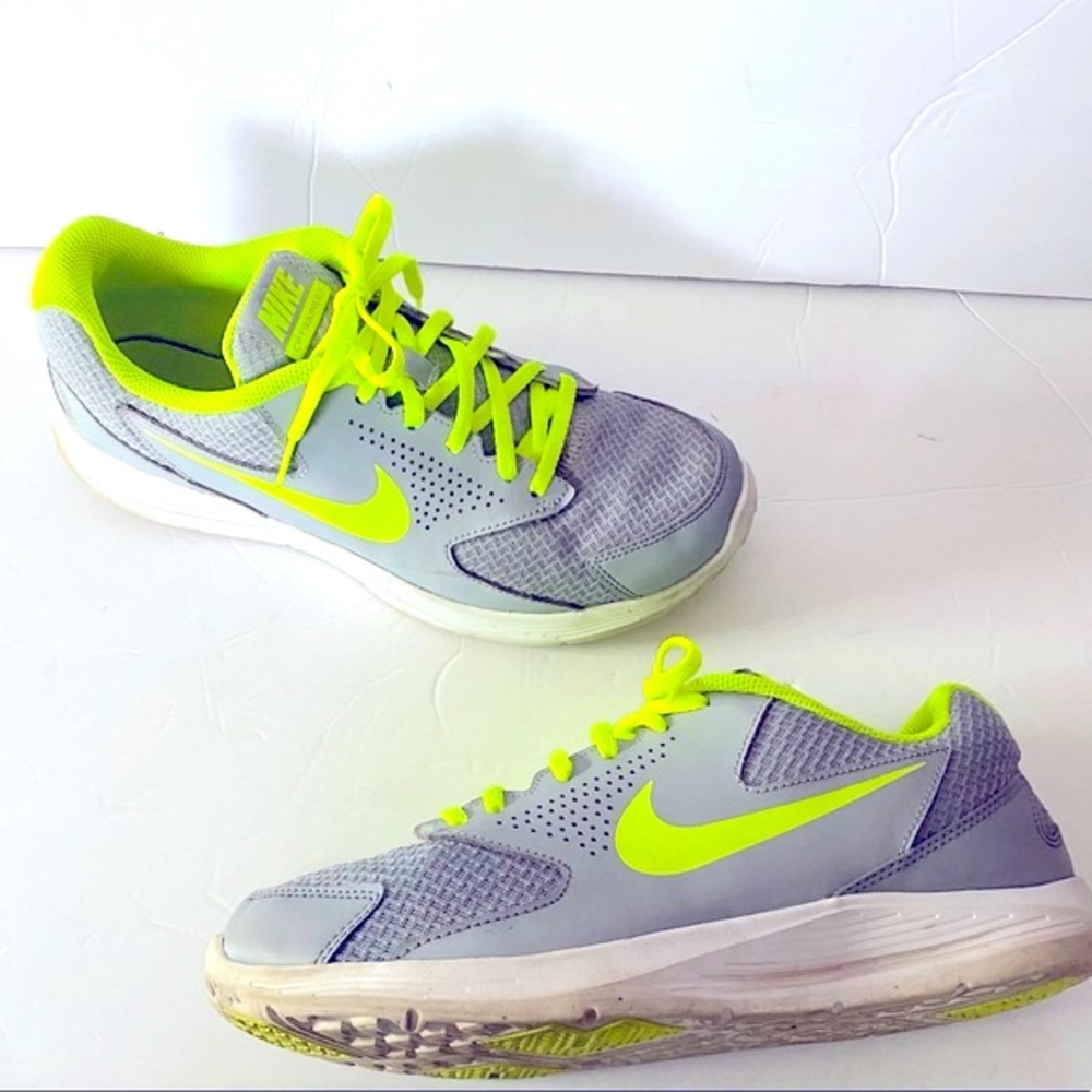 Nike CP trainer 2 gray green athletic sneaker shoe size 9